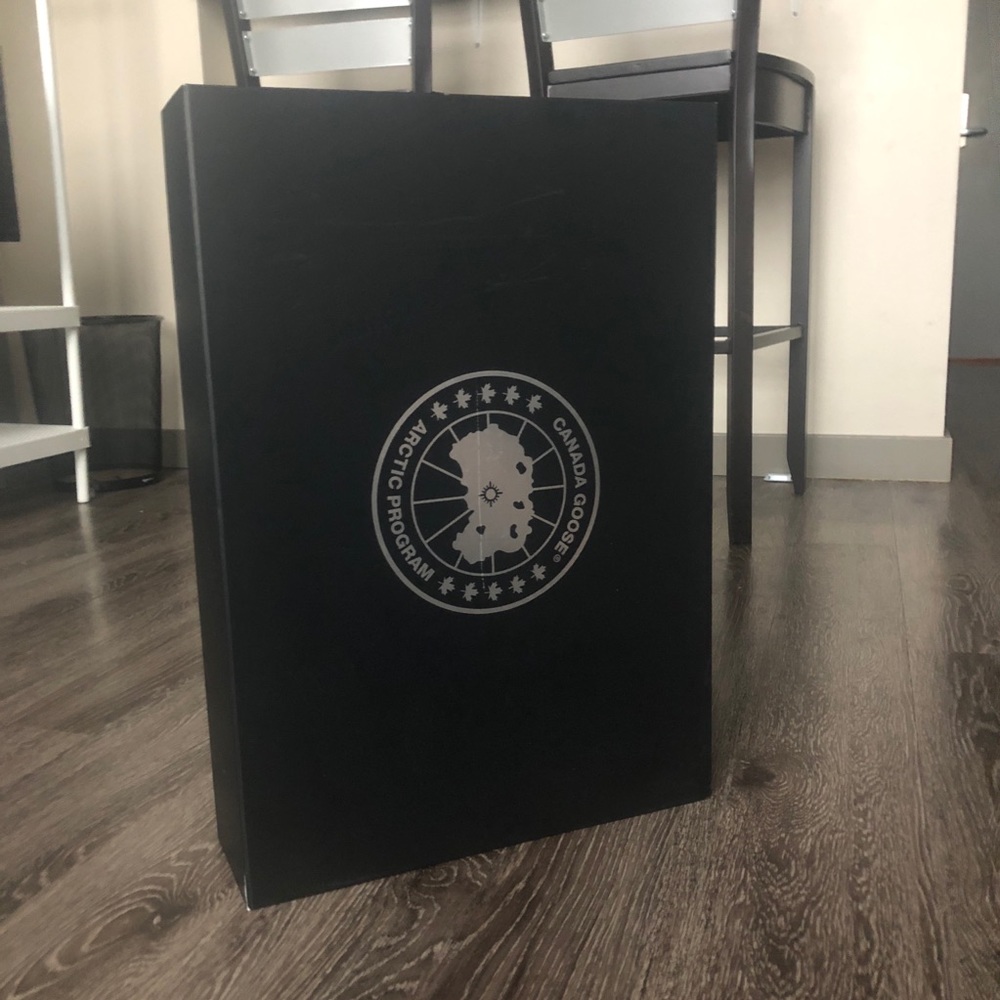 Canada Goose Large Magnetic Closure Box